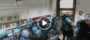 scontri polizia studenti