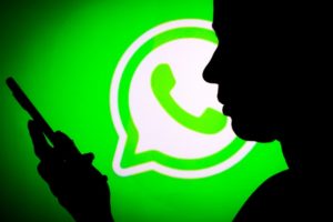 Whatsapp, la chiusura ufficiale