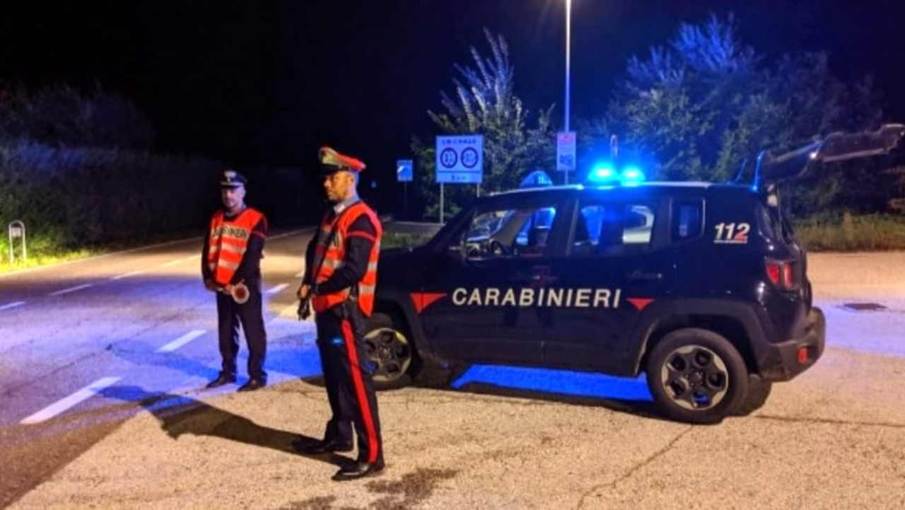 Carabinieri posto di blocco (Fonte web) - moralizzatore.it