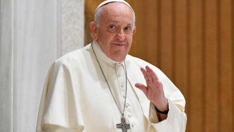 Addio Papa Francesco, scoppia il caos in Vaticano