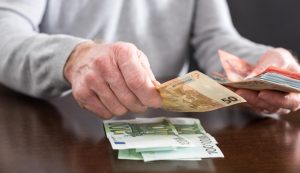 Piovono soldi per i pensionati (Fonte web) - moralizzatore.it